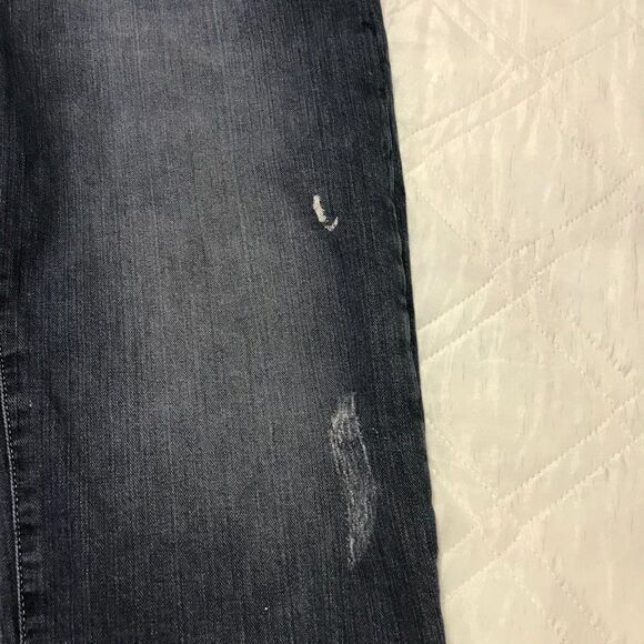 Cremieux‎ distressed loose blue jeans 34X28 - Picture 2 of 9